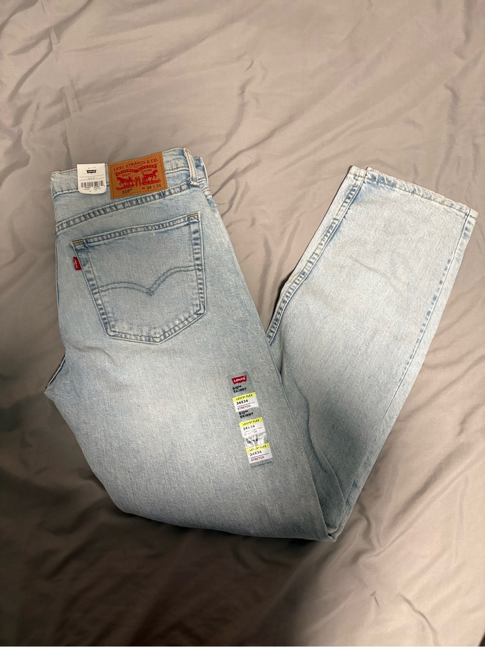 Levi's Men’s Light Wash High-Rise Straight Jeans - Light Blue
